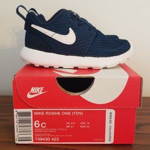 Like New- Nike Rosche One